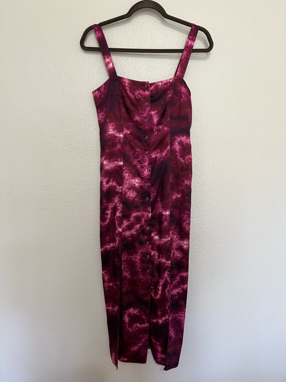 cinq à sept Magenta and Plum Tie-Dye Dress